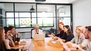 shot-of-a-mature-businesswoman_1920x1080jpg