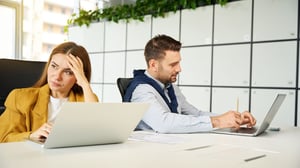 quarreling-managers-are-sitting-at-their-workplace_1920x1080