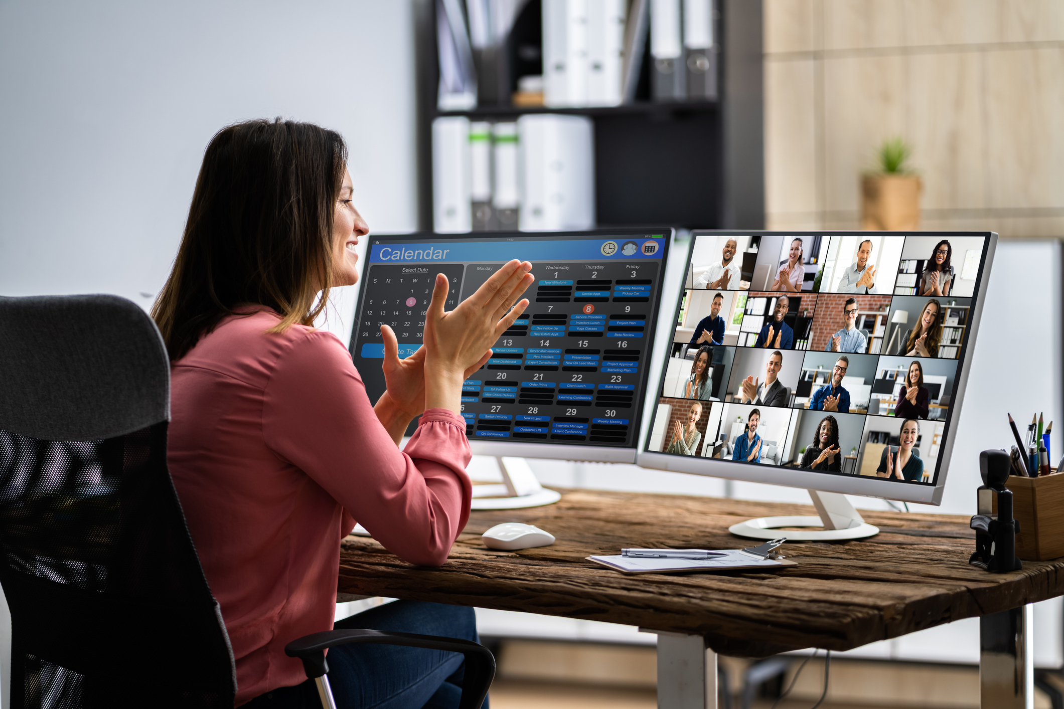 Geschäftstreffen für virtuelle Videokonferenzen iStock-1346932521