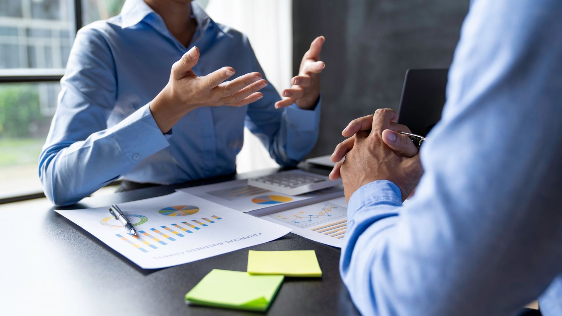 business-people-meeting-planning-strategy-analysis_1920x1080